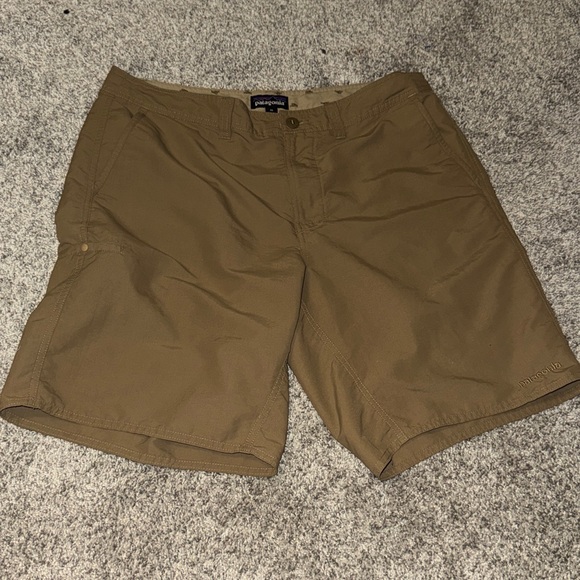 Patagonia Other - Patagonia Men's Tan Cargo Shorts